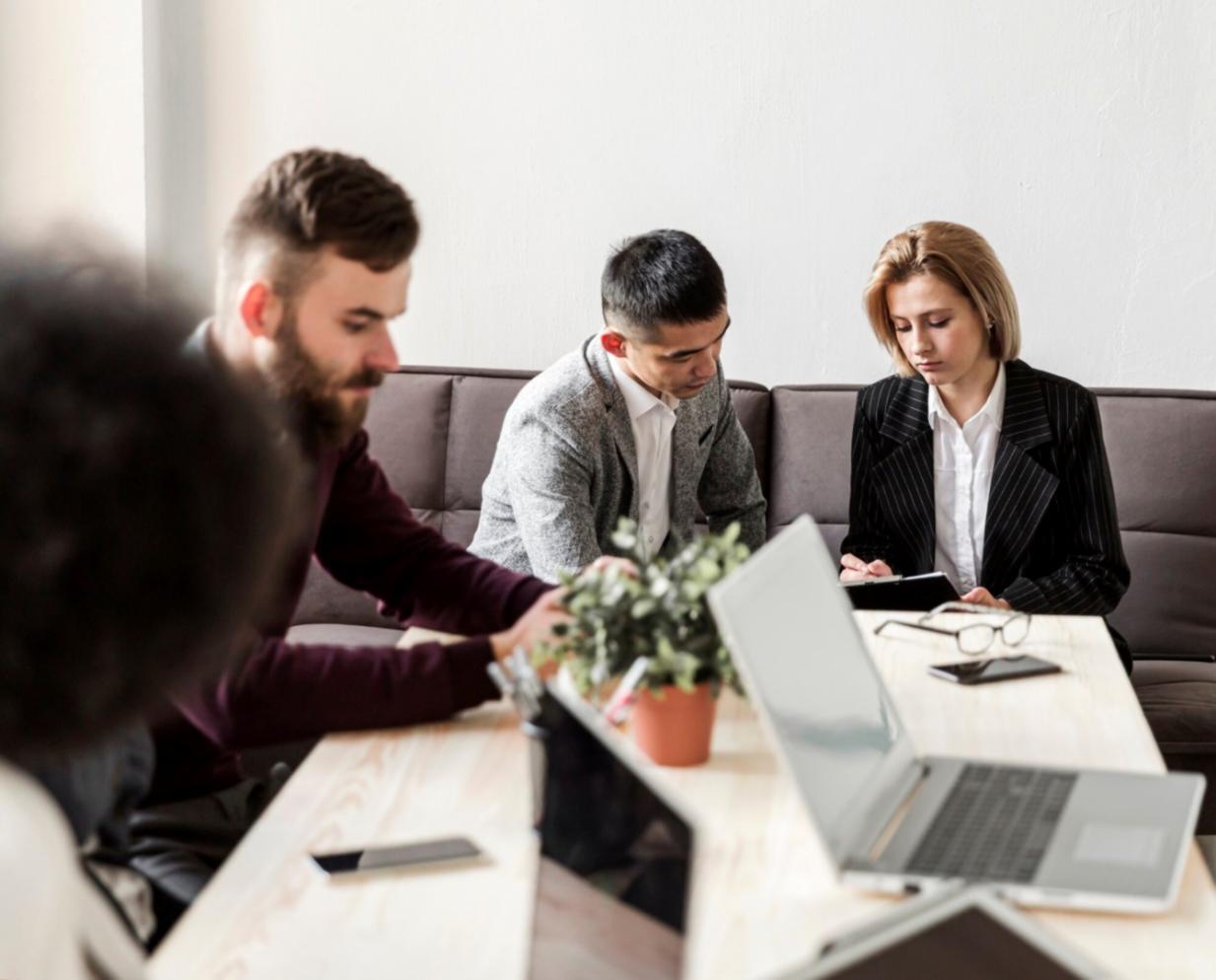 Weiterbildung im Bereich Finanzanalyse und Unternehmensvergleich